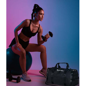 Bolsa Esportiva Preta 35L em Poliester - NTTDATA Company Store