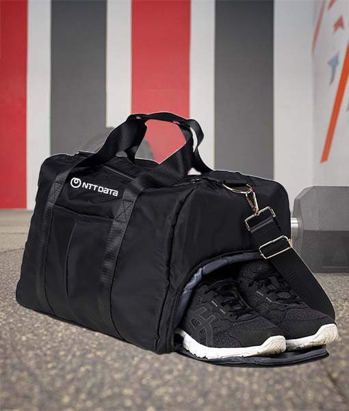 Bolsa Esportiva Preta 35L em Poliester - NTTDATA Company Store